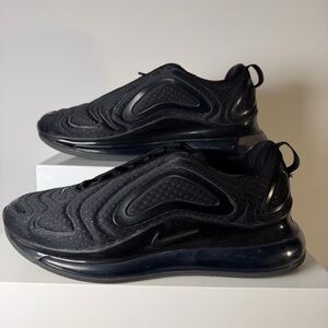 Nike Air Max 720 Triple Black Sneakers